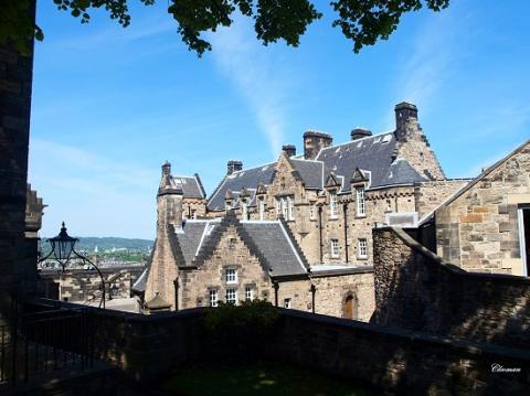 Bí ẩn lâu đài Edinburg