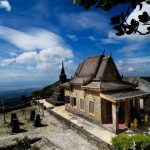 Chua Wat Sampov Pram Ngoi Chua Co 5 Tang Da Hinh Chiec Thuyen Buom 667 4