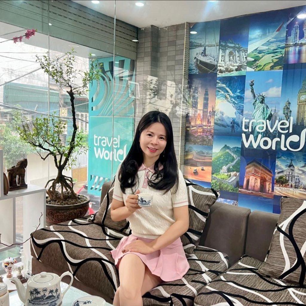 Giám đốc Travelworld