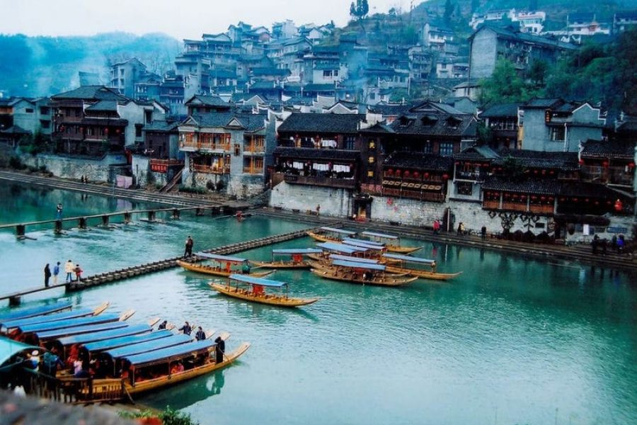 PHƯỢNG HOÀNG CỔ TRẤN – TRƯƠNG GIA GIỚI